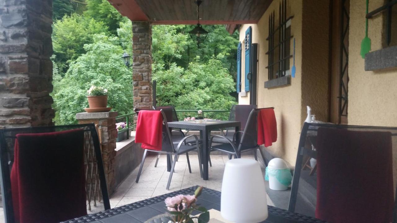 Bed and Breakfast Haus Am Dekernbach Cochem Exterior foto